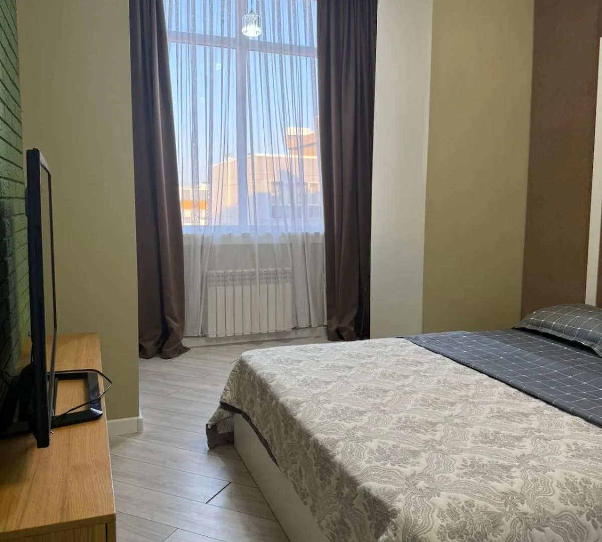 Красивые Люкс Апартаменты В Жк Толе Би location